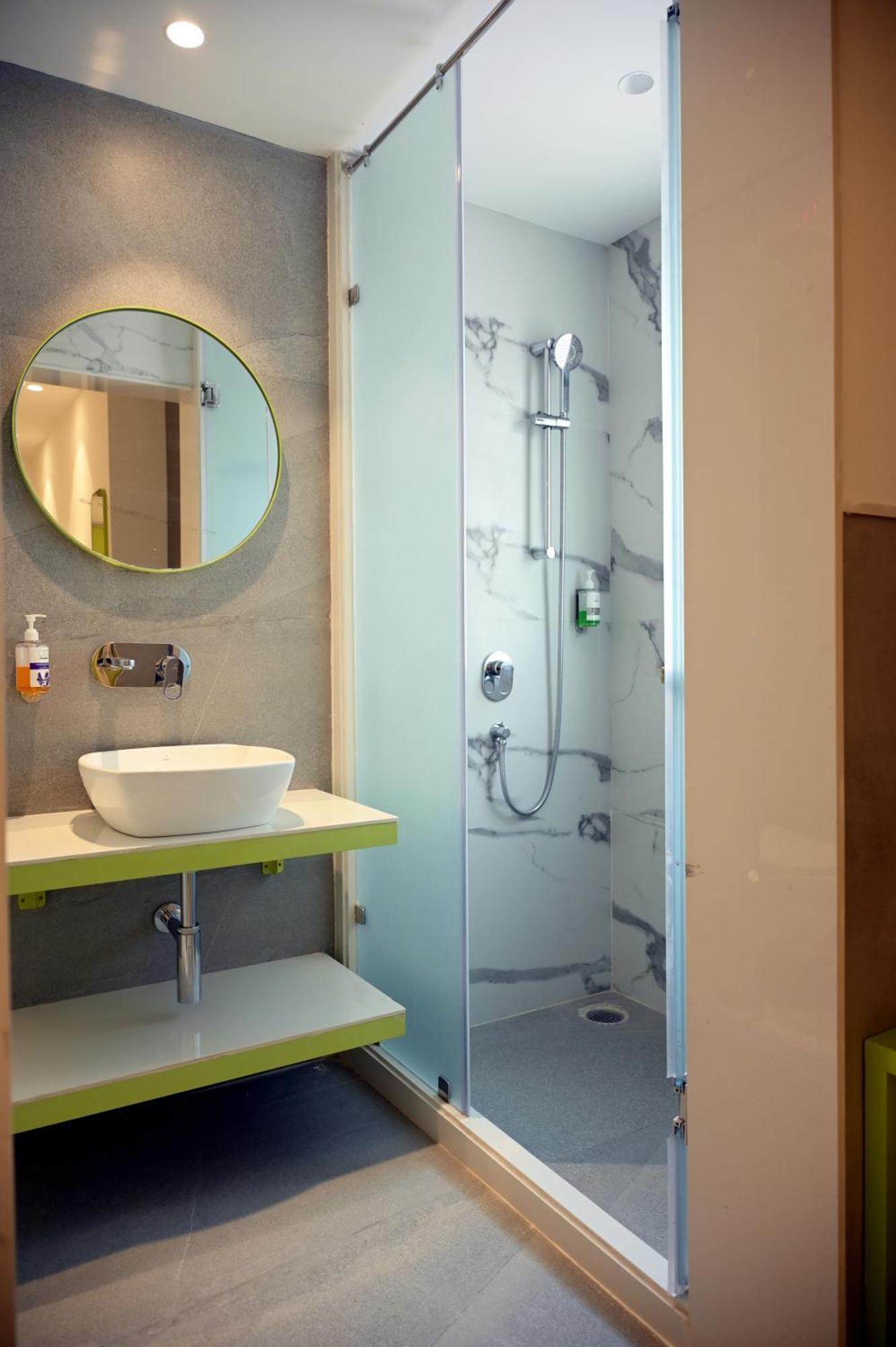 Hotel Le Roi Express Karol Bagh Делі Екстер'єр фото